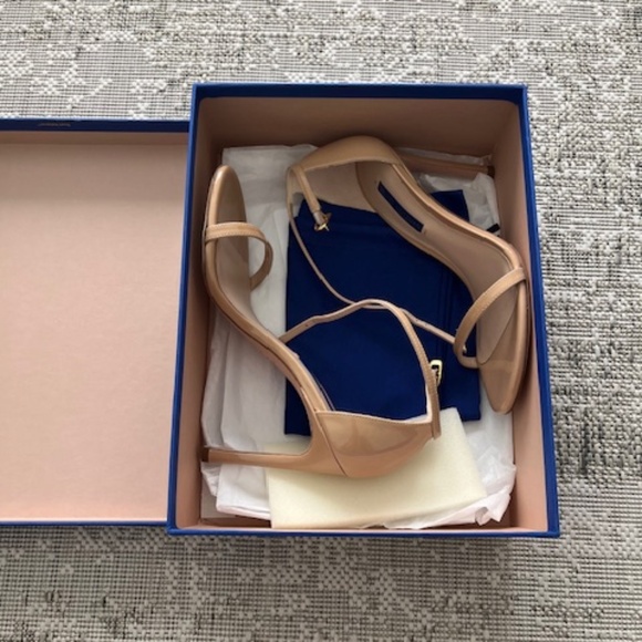 NEW Stuart Weitzman Nudistsong Adobe Beige Nude Patent Leather Shiny Heels 7.5 - Picture 5 of 9